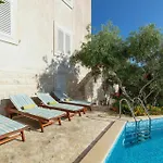 Villa Mateo Supetar